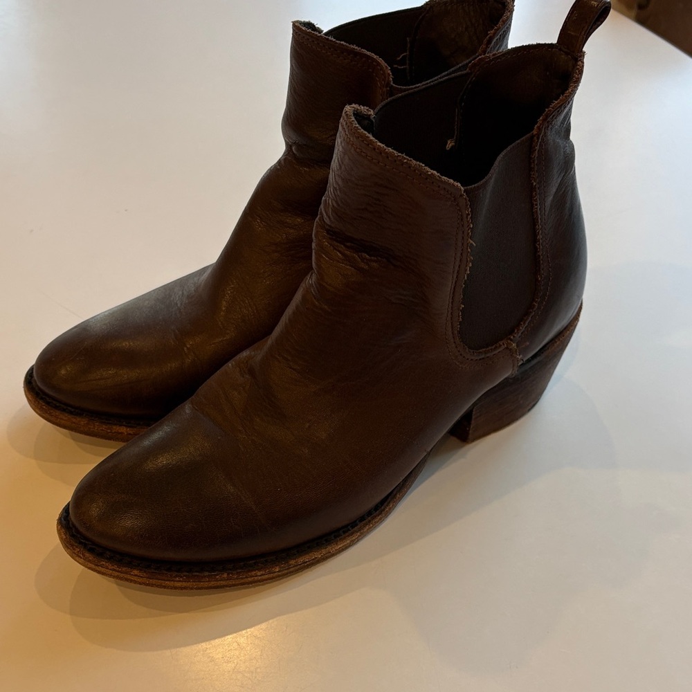 Women's Vintage Made in the USA Brown Leather Cowboy Boots